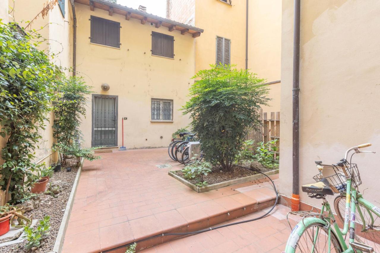 Ubaldini House, Bologna By Short Holidays Extérieur photo